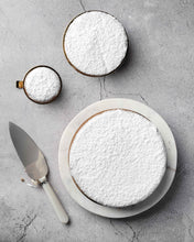 Load image into Gallery viewer, Olive Oil Cakelette - 5"