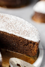 Load image into Gallery viewer, Olive Oil Cake - 8&quot;
